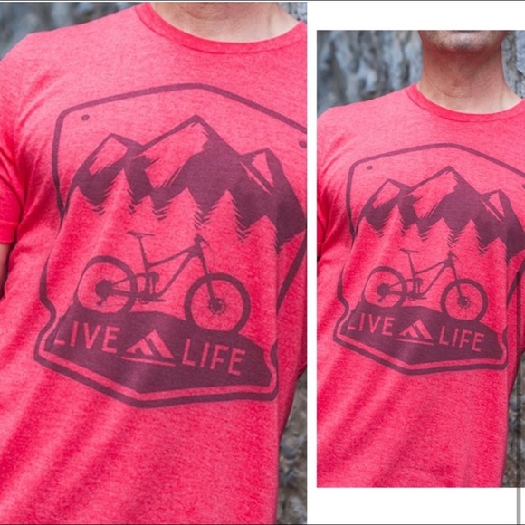 NWT!Clearance 🔥Mens Mountain Ride Soft Red Short Sleeve Tee Shirt - Picture 3 of 3